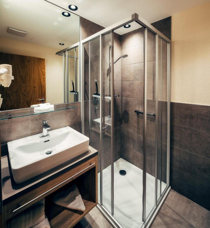 Gabriela Appartements Серфаус Экстерьер фото